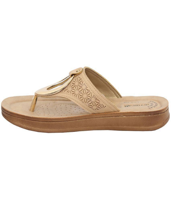 Aerowalk - Beige Women's Flats - None