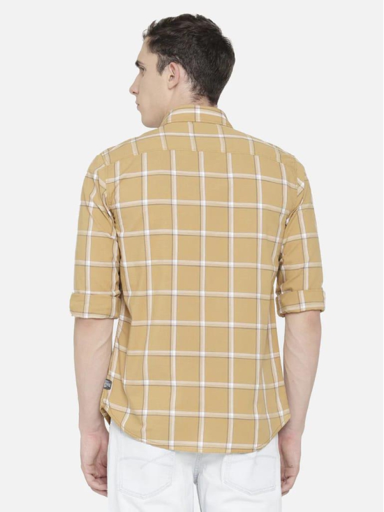 Men Slim Fit Checks Casual Shirt