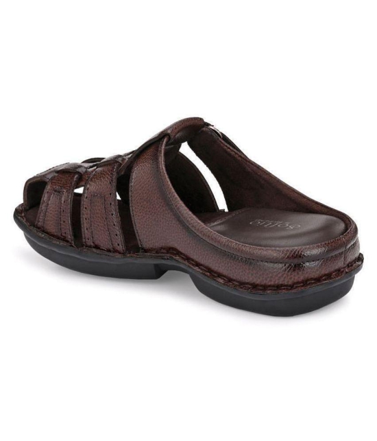 softio Brown Flip Flops - 8