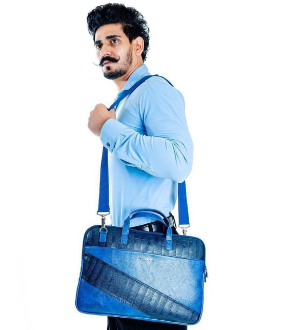 Man Arden 14 Ltrs Blue Laptop Bags