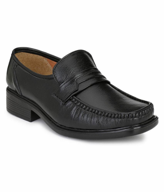 Fentacia Slip On Non-Leather Black Formal Shoes - None