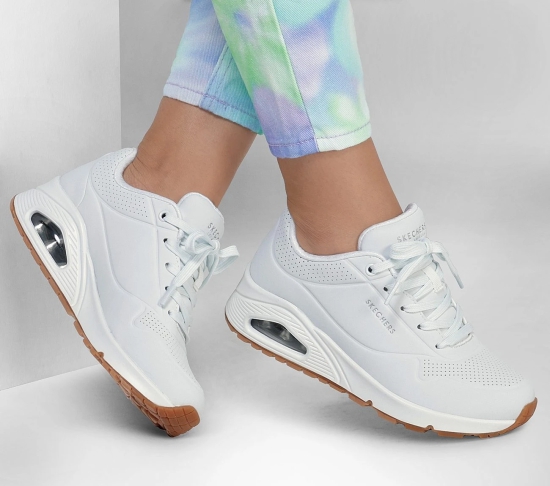 Skechers White Women Uno - Stand On Air Lace Up Sneakers