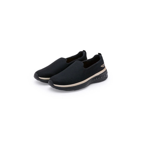 RedTape Women's Black Walking Shoes