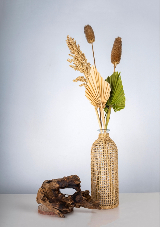 GLASS HEMP VASE-With the flower setting