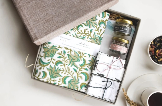 Self care box - Green Floral