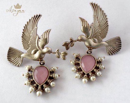 Azayaa World Pink Charming love bird earring