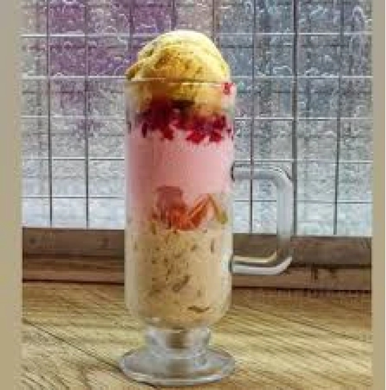 Large Gudbud -3 Scoops Sundaes