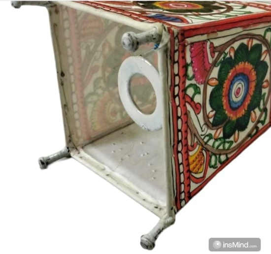  Hand painted traditional floral design pen stand