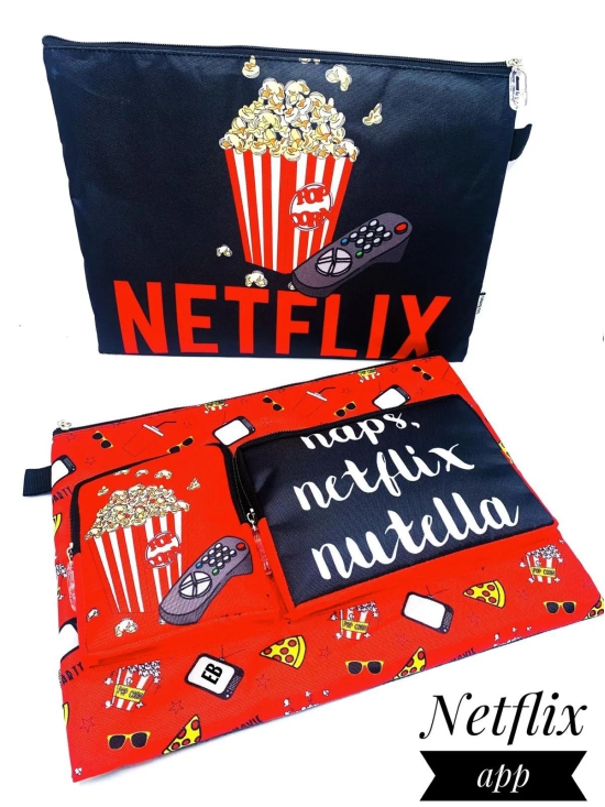 Organized Efficiency: The Two-Front-Pocket Folder Bag-Netflix