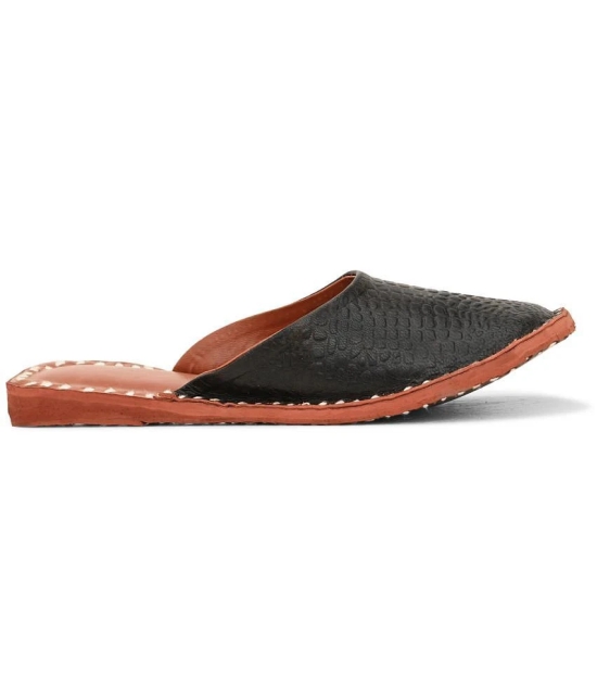 Apratim Black Womens Flats - None