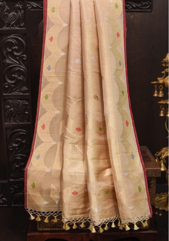 Tan Exquisite Kora Organza Banarasi Saree with Alfi Floral Motifs and Meenakari Scalloped Border and Pallu | SILK MARK CERTIFIED