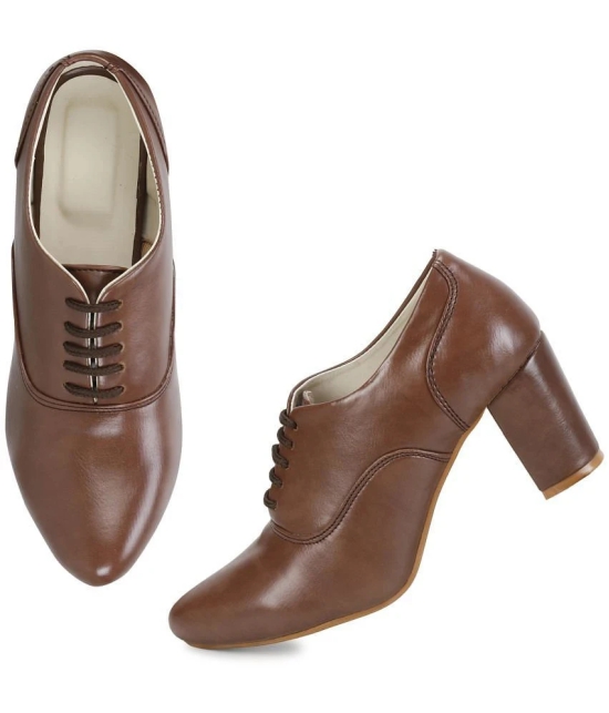 Commander - Brown Womens Pumps Boots - None