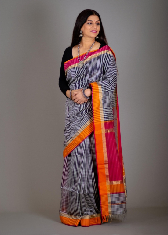 Riddhi (Saree)