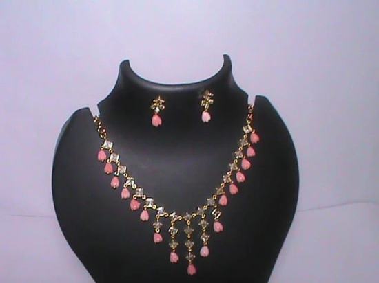 Delicate Pink Beaded Necklace and Earring Set with Rhinestone Accents