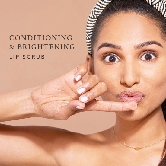 Free Lush Lips Conditioning & Brightening Lip Scrub