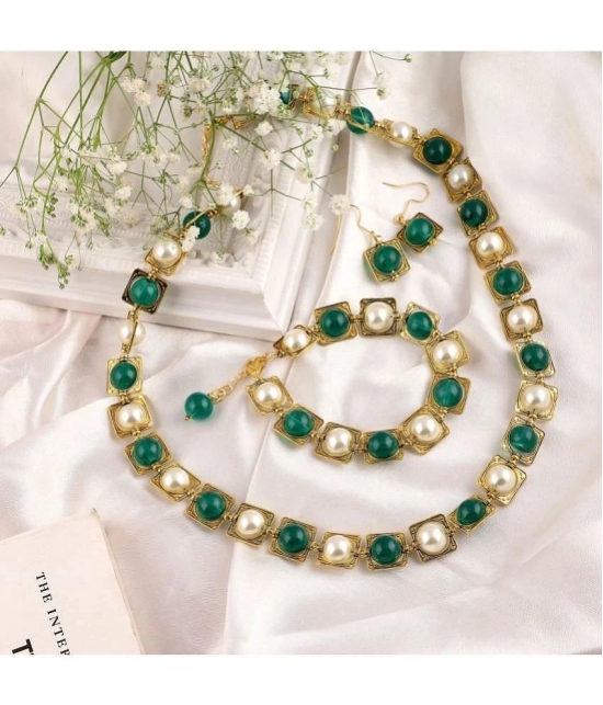 gilher Green Brass Necklace Set ( Pack of 1 ) - Green