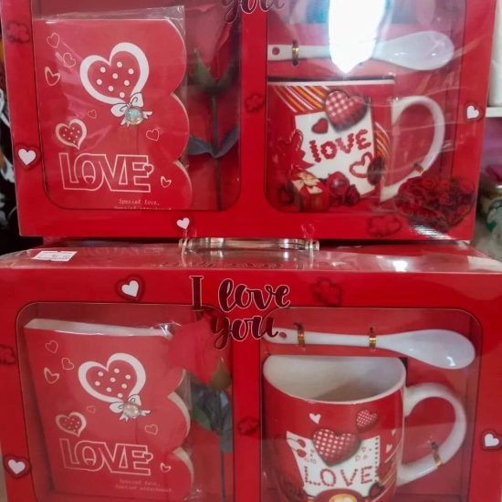 Romantic Couple Gift Set: Includes a Mug & Spoon