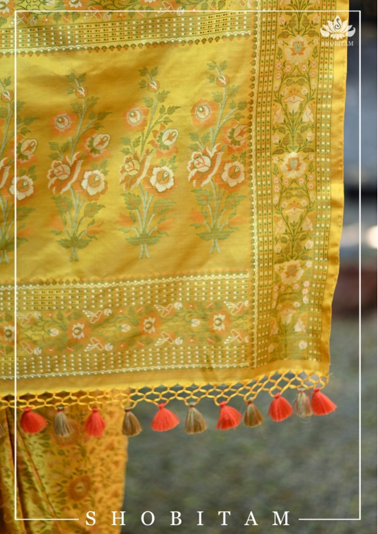 Exquisite Tanchoi Floral Banarasi Saree in Pure Silk Satin in Pale Mustard | SILK MARK CERTIFIED