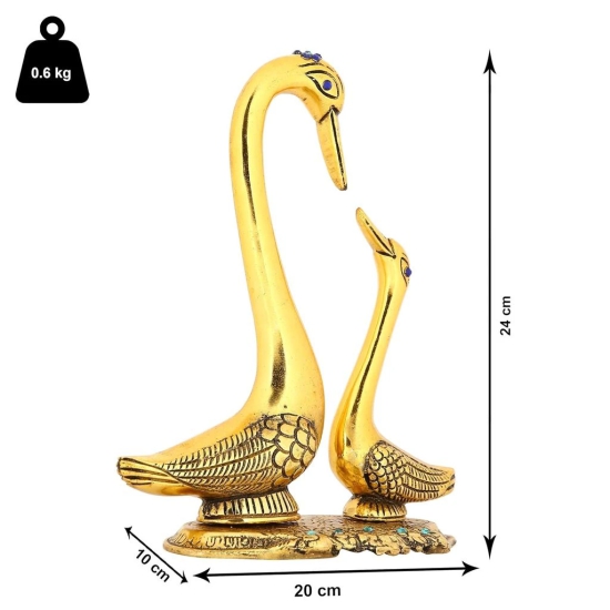 Bharat Saini Art ; Aluminium Kissing Duck Figurine Standard Golden 1 Piece