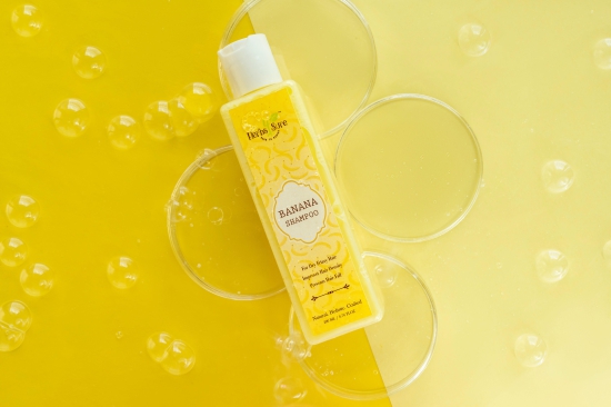 BANANA SHAMPOO - ULTRA NOURISHING- ADDS SHINE TO HAIR- IMPROVES HAIR DENSITY- PREVENTS HAIRFALL