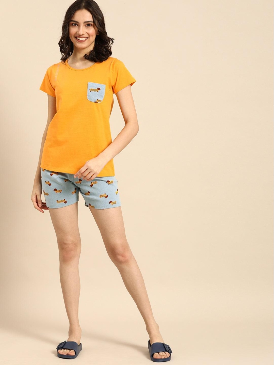 Women Yellow T-shirt & Shorts-M