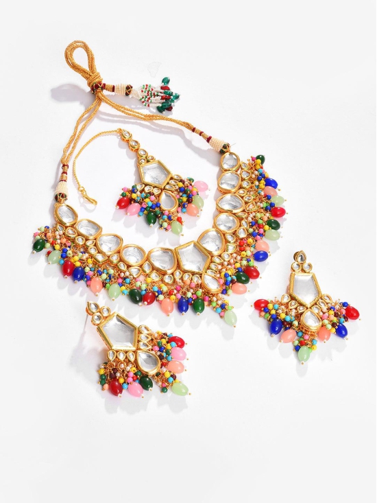 Gold Plated Kundan Beaded Necklace, Earrings and Maang Tikka Set