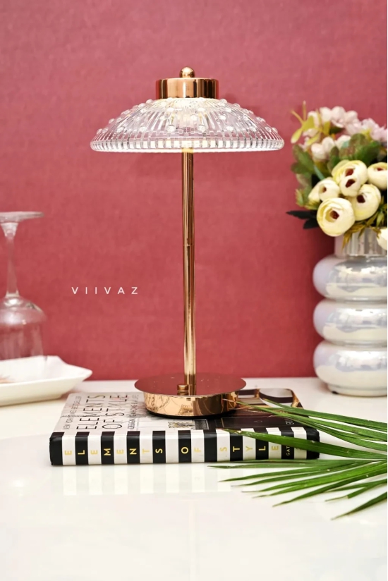 Umbrella Highlighting Lamp-Metalic Gold / Metal | Acrylic | Gloss Finish / H: 16 | L: 8 | W: 4 (Inch)