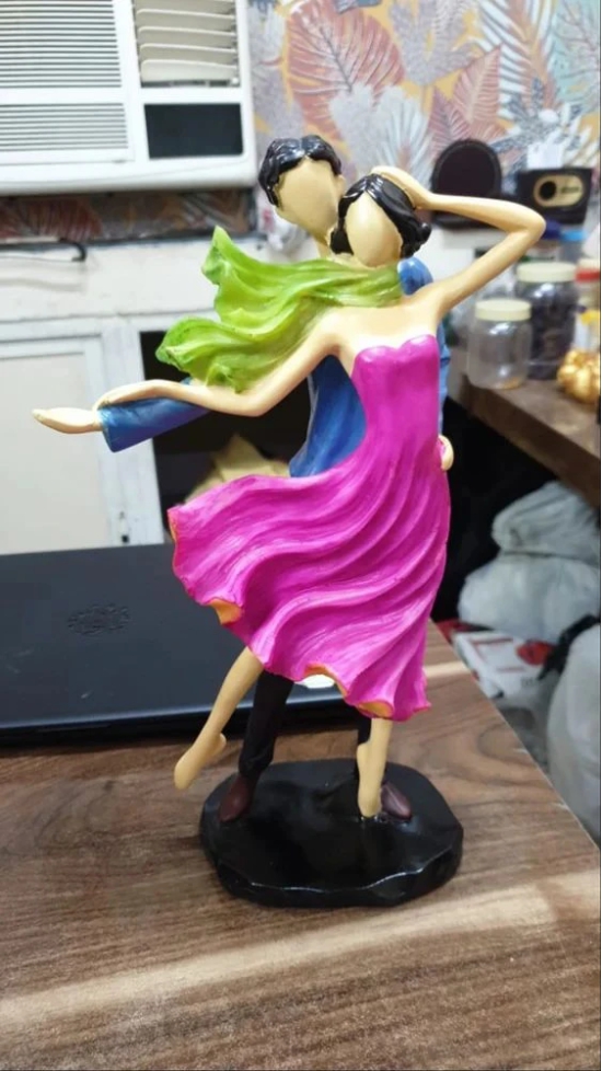 Unique International Dancing Couple Showpiece for Home Decoration Item, Marriage Gifts Item Decorative Showpiece pink