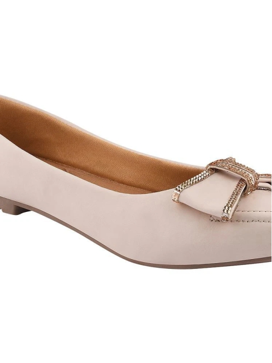 Shoetopia Cream Womens Casual Ballerinas - None