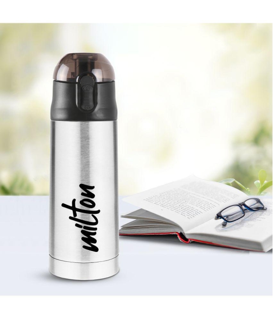 Milton - New Crown 600 black Green Sipper Water Bottle 750 mL ( Set of 1 ) - Silver