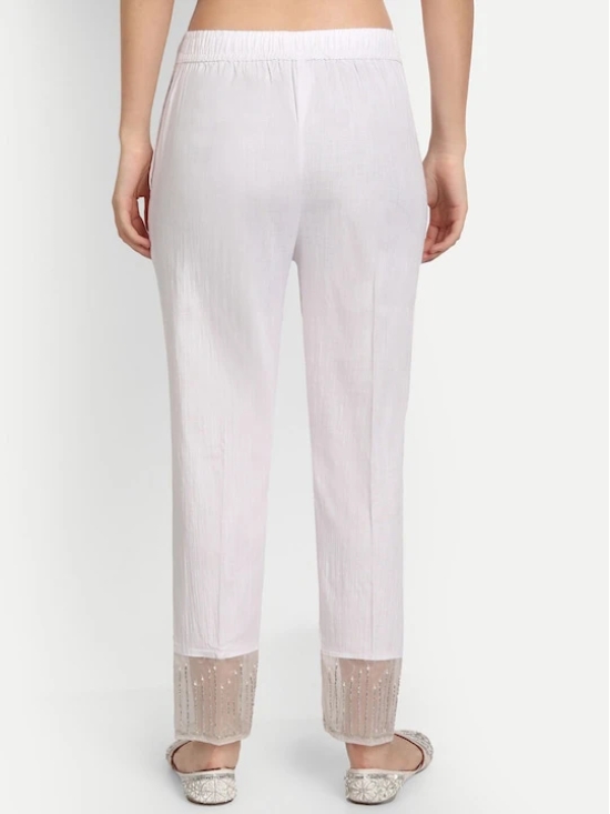 Women White Pleated Trouser