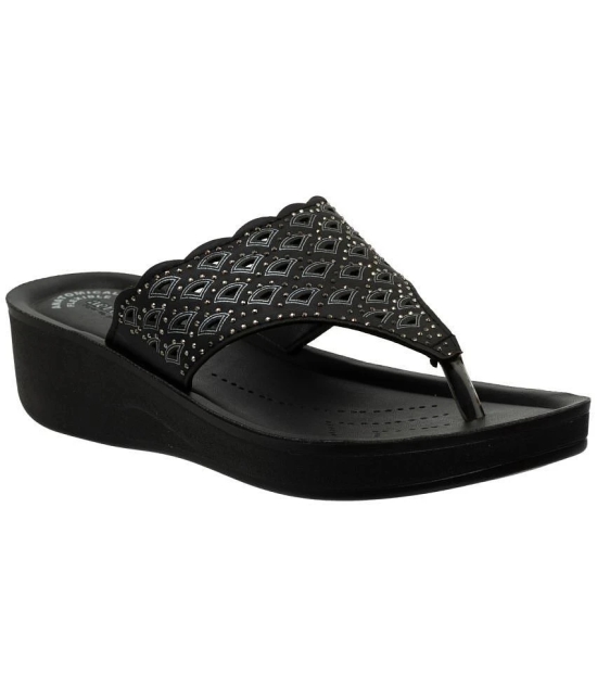 Aerowalk - Black Womens Flats - None