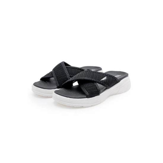 RedTape Women Black Sports Sandals