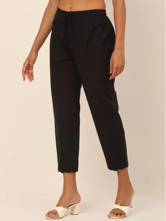 Women Straight Fit Mid-Rise Casual Flat-Front Trousers