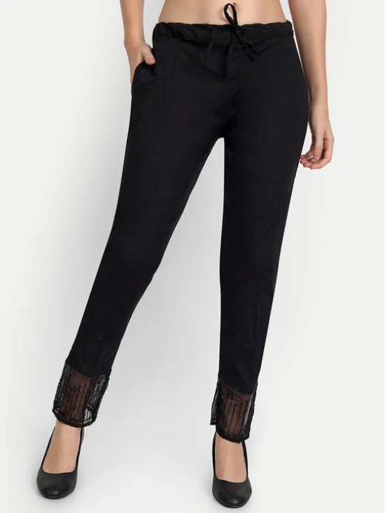 Women Black Solid Stretchable Trouser