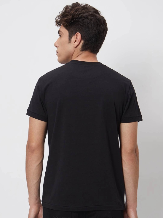 Black  Graphic Plainslim Fit Casual T-Shirt