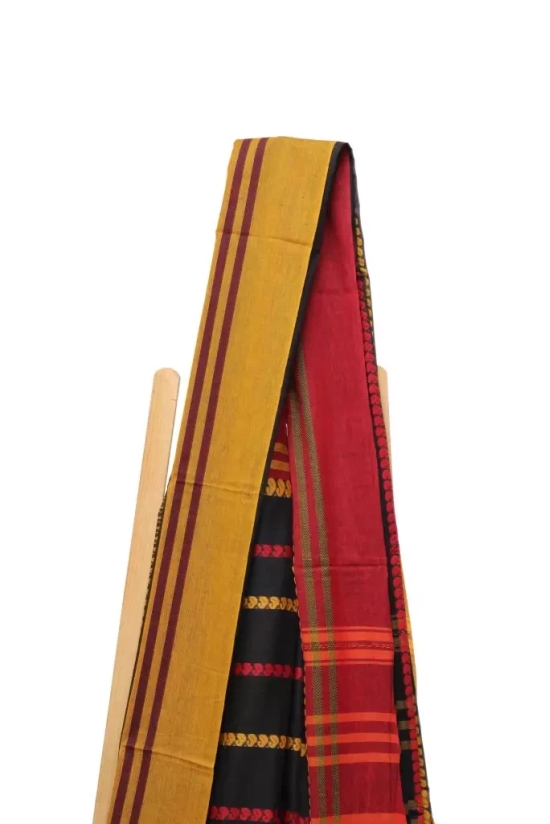 Tisser Dhanekhali tant saree with blouse piece