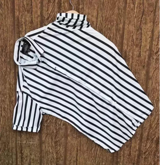 Men Regular Fit Striped Slim Collar Casual Shirt