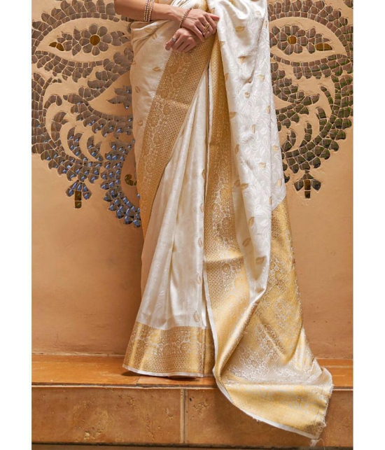 Rangita Women Kasavu Self Design Silk Saree with Blouse Piece - White - White