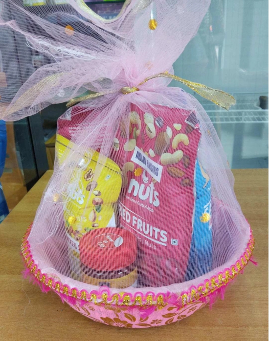 S.Nuts Dry Fruits With Chocolate Hamper