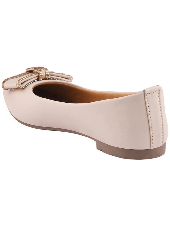 Shoetopia Cream Womens Casual Ballerinas - None