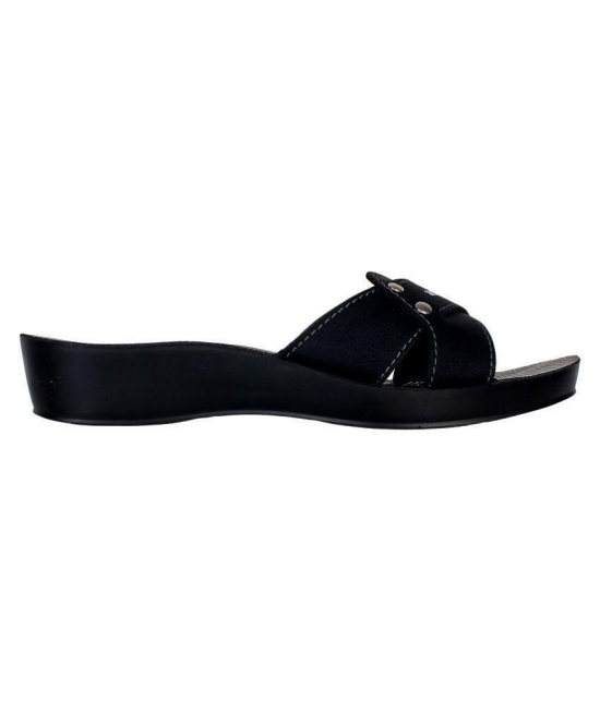 Aerowalk -  Black Women's Flats - None