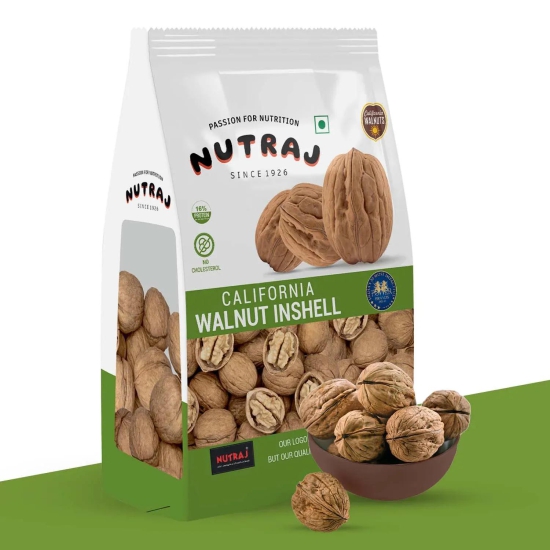 Nutraj California Walnut Inshell 1kg with Nut Cracker