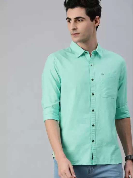 Men Slim Fit Solid Casual Shirt