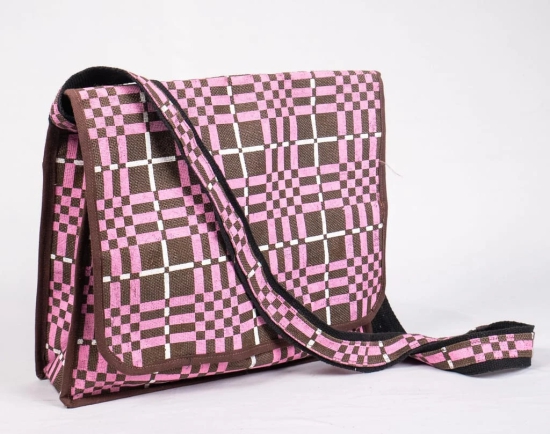  Retro Checkered Canvas Crossbody Bag with Adjustable Strap