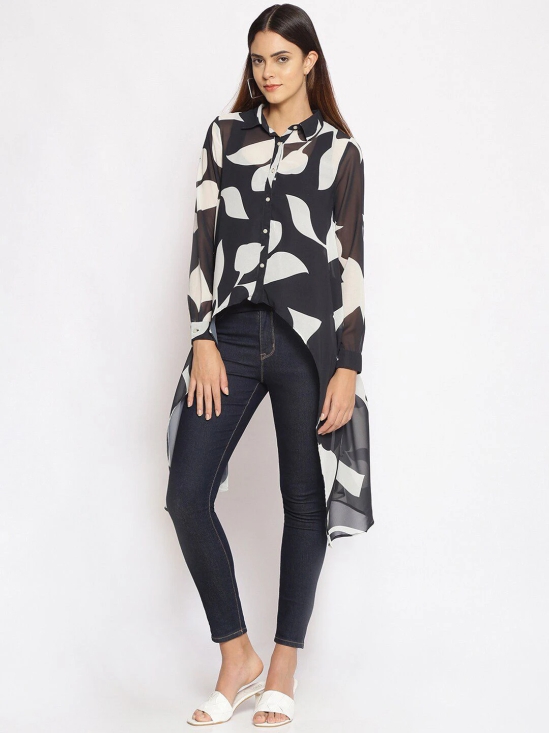 Oxolloxo Women Black & White Printed Button Shrug