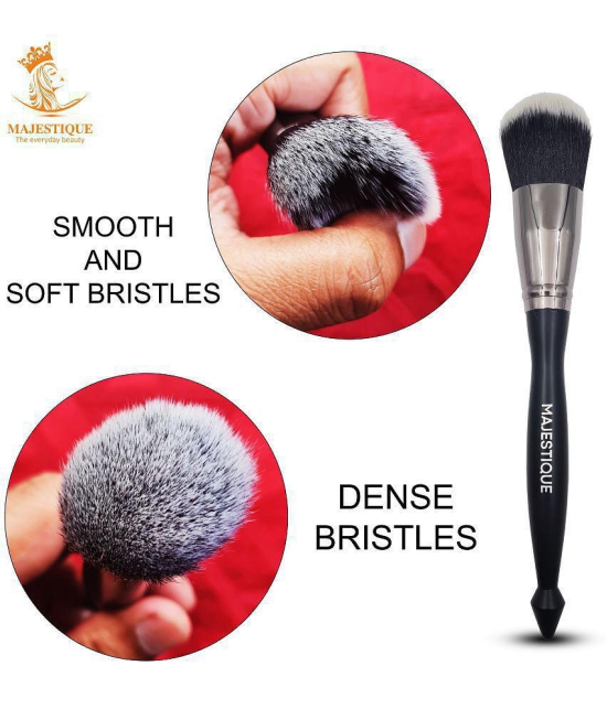 Majestique Highlighter Powder Brush, Soft Bristles for Makeup