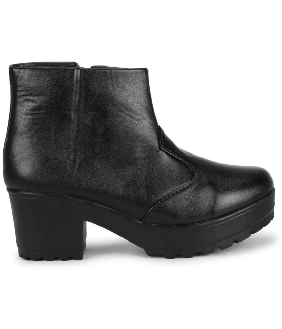 Saheb - Black Womens Ankle Length Boots - None