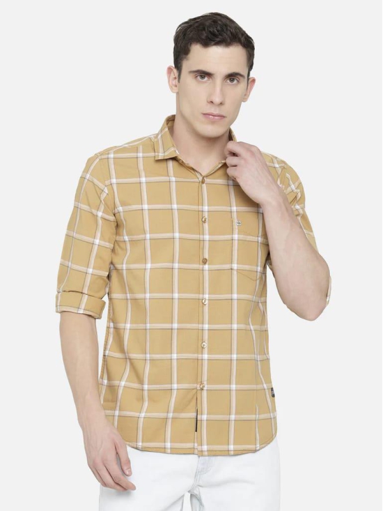 Men Slim Fit Checks Casual Shirt