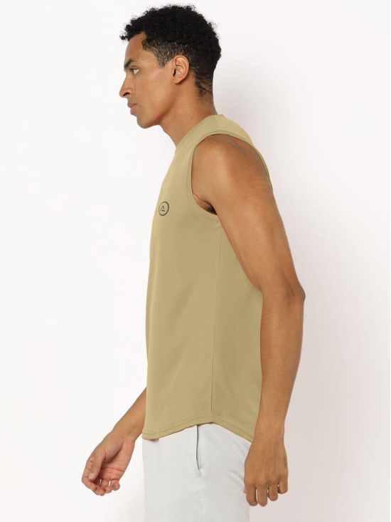 Men Beige Solid Sleeveless Sports T-shirt